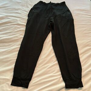 Maternity joggers